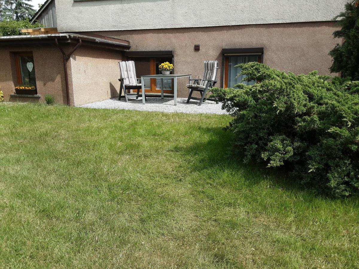 Appartement Alt Sammit à Krakow am See Extérieur photo